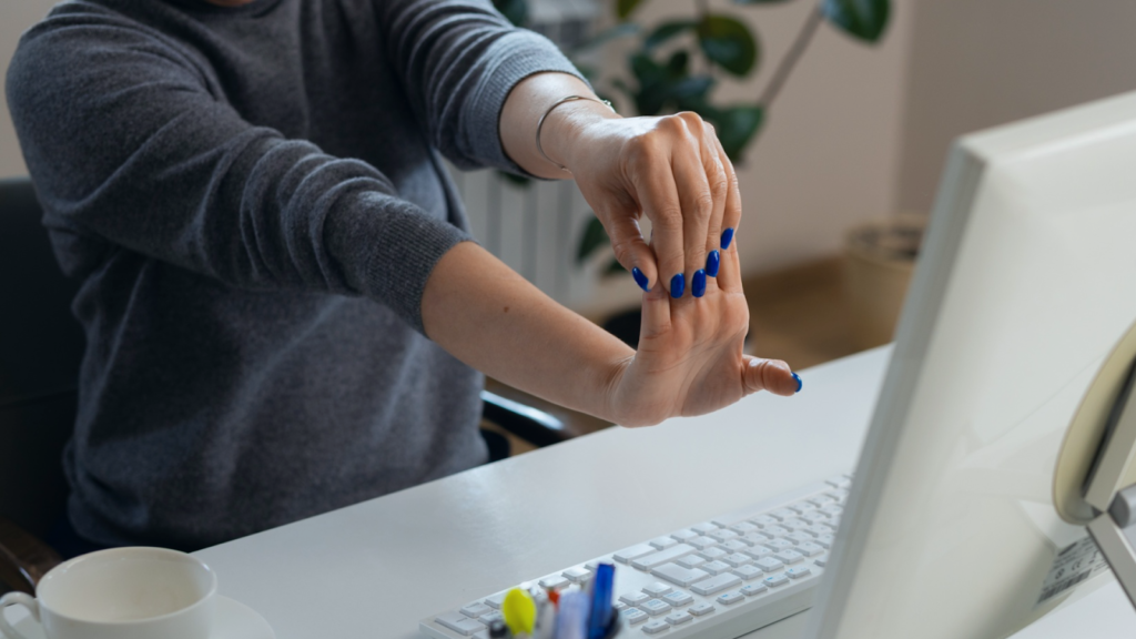 Prevent Carpal Tunnel Syndrome (CTS) Through Wrist and Hand Movement